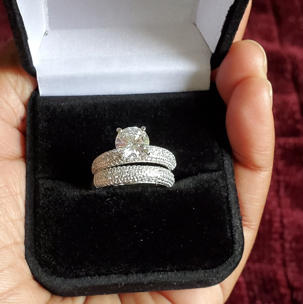 925 Sterling Silver CZ wedding Ring Set - Picture 2 of 8